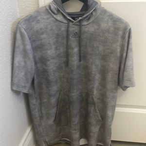 adidas Men's Short Sleeve hooded sweatshirt nwot
